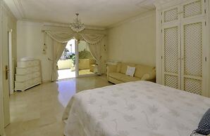 Exquisite Villa 50m To Beach