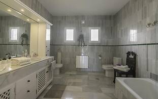 Spacious Villa With Impressive Views