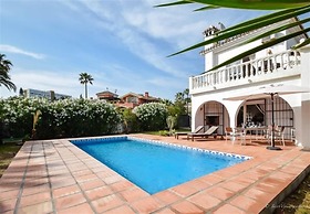 Cutest Beach Villa - 30 M To Beach