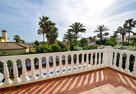 Cutest Beach Villa - 30 M To Beach