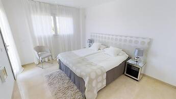 Exquisite Villa Near Beach - Heated Pool