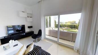 Exquisite Villa Near Beach - Heated Pool