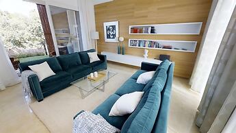 Exquisite Villa Near Beach - Heated Pool