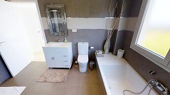 Exquisite Villa Near Beach - Heated Pool