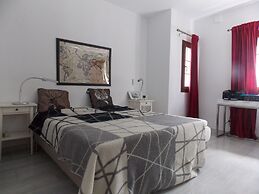 Apartment With Sea View In Puerto Banus