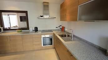 Beautiful Penthouse Near Beach