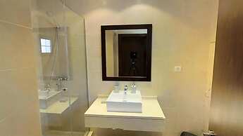 Beautiful Penthouse Near Beach