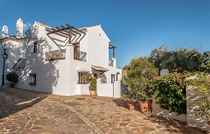 Beautiful Penthouse Near Beach