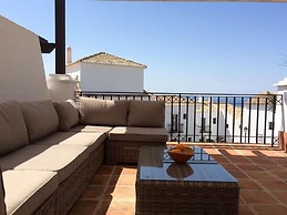 Beautiful Penthouse Near Beach