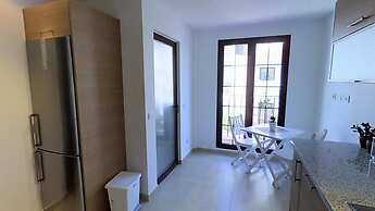 Beautiful Penthouse Near Beach