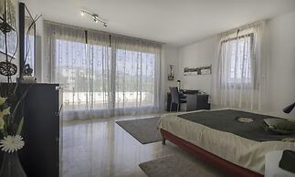 Great Penthouse Near Beach