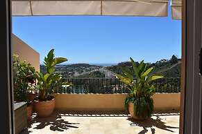 Outstanding Penthouse Near Puerto Banus
