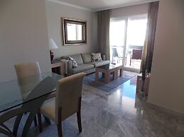 Beachside Apartment Near Puerto Banus