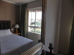 Beachside Apartment Near Puerto Banus