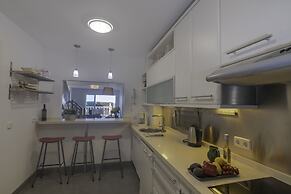 Frontline Duplex With Paradisiacal Views