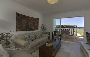 Frontline Duplex With Paradisiacal Views