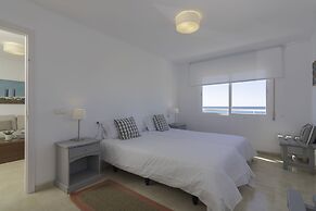 Frontline Duplex With Paradisiacal Views