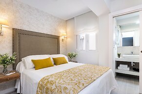 Genteel Home Velarde II
