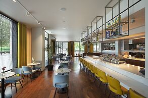 Tower Suites by Blue Orchid