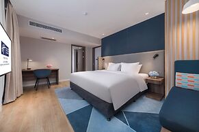 Holiday Inn Express Beijing Shijingshan Lakeview by IHG