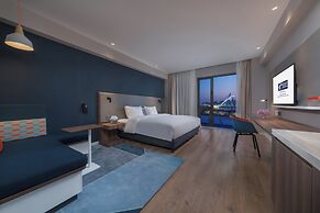 Holiday Inn Express Beijing Shijingshan Lakeview by IHG