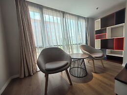 Holiday Inn Express Beijing Shijingshan Lakeview by IHG