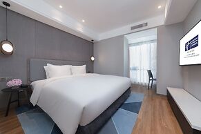 Holiday Inn Express Beijing Shijingshan Lakeview by IHG