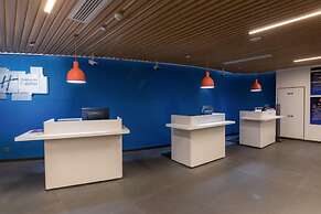 Holiday Inn Express Beijing Shijingshan Lakeview by IHG