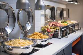 Holiday Inn Express Beijing Shijingshan Lakeview by IHG