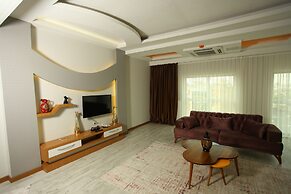 The City Walls Suit Hotel