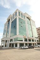 The City Walls Suit Hotel