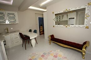 The City Walls Suit Hotel