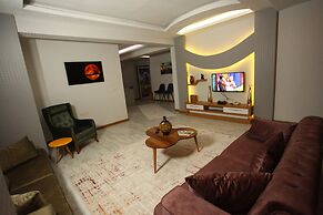 The City Walls Suit Hotel