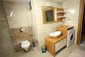 The City Walls Suit Hotel