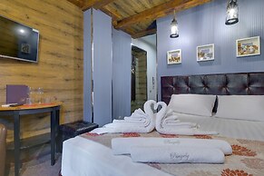 Hotel Randevu Pionerskaya