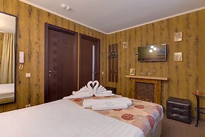 Hotel Randevu Pionerskaya