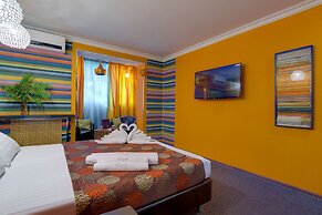 Hotel Randevu Pionerskaya