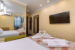 Hotel Randevu Pionerskaya