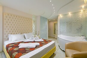 Hotel Randevu Pionerskaya