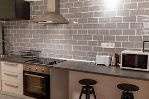 Lie On Me Lazy Simon