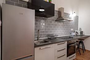 Lie On Me Lazy Simon