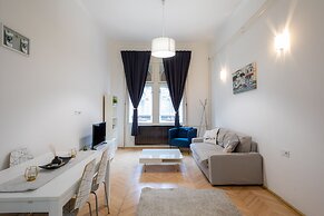 Lie On Me Lazy Simon