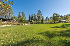 The Davies Family Inn