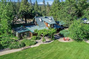 The Davies Family Inn