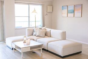 Shirahama White Beach House