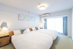 Shirahama White Beach House