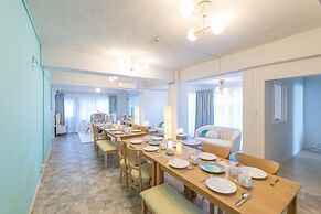 Shirahama White Beach House