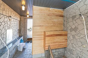 Shirahama White Beach House