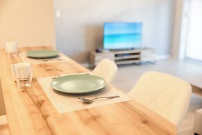 Shirahama White Beach House