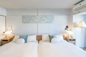 Shirahama White Beach House
